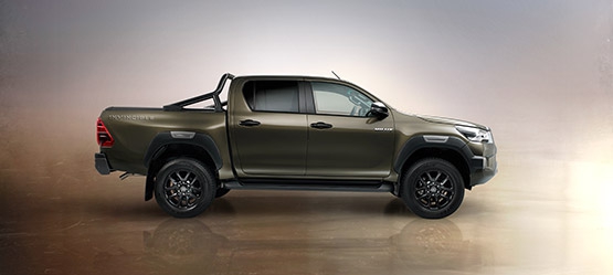 HILUX-Side-opvallend-nieuw-uiterlijk.jpg