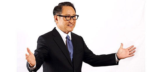 Toyota-President-Akio-Toyoda-benoemd-tot-World-Car-Person-of-the-Year-2-555.jpg